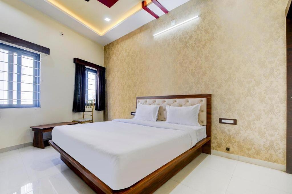 Hotel Sun Palace Ουνταϊπούρ Εξωτερικό φωτογραφία