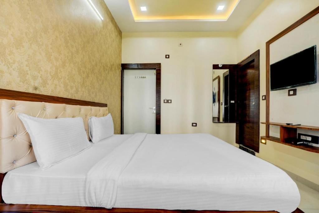 Hotel Sun Palace Ουνταϊπούρ Εξωτερικό φωτογραφία